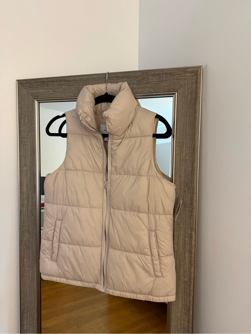 Womens old navy Puffer Vest - Cream/Beige Sleeveless Jacket